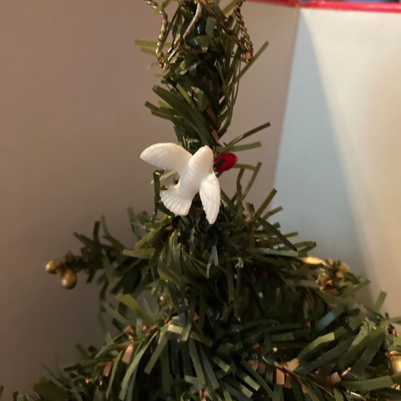 DESK CHRISTMAS TREE DECOR NEW WITH BURLAP ON BASE - Picture 2 of 3